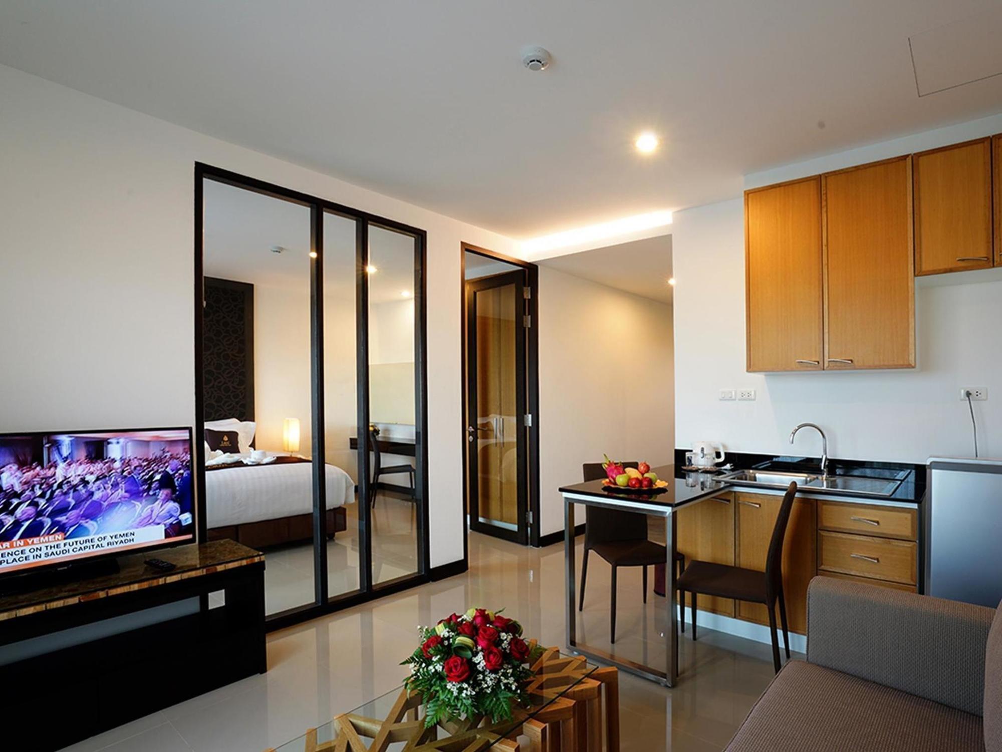 Lani Chiang Mai Hotel Exterior photo